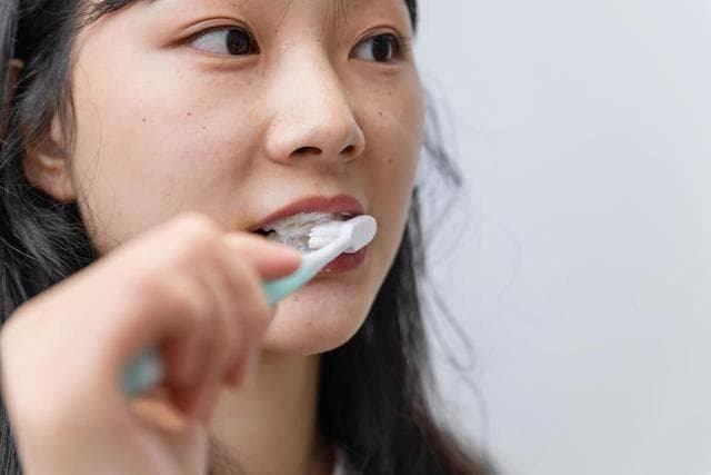 警惕！舌头若有4个现象，或是恶性肿瘤“警报”，等到晚期就迟了