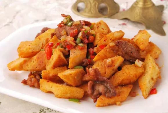 【美食百科】在新疆，一个馕饼的十种美味搭配