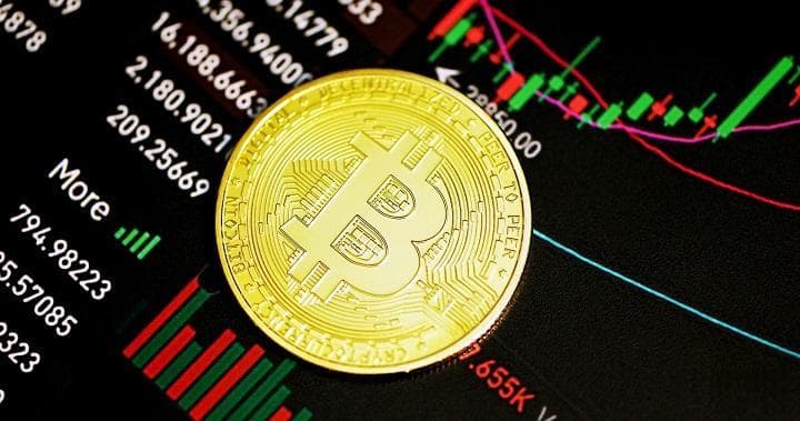 比特币多空比：定义、计算与市场影响