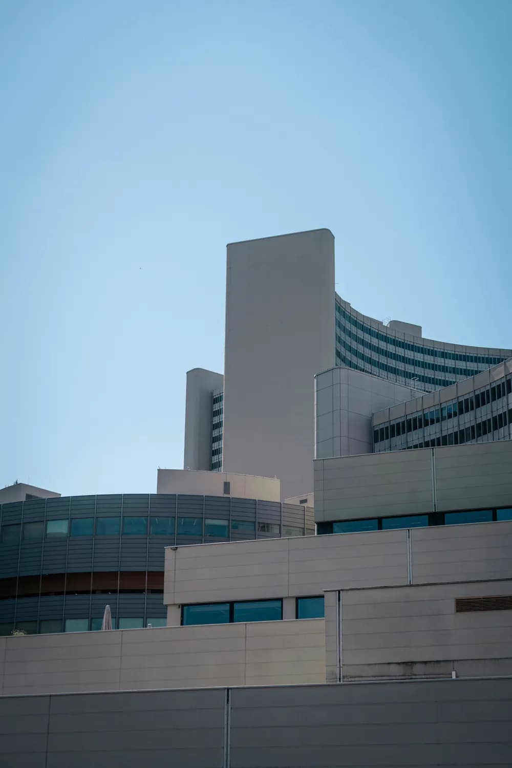 梅奥诊所揭秘：AI医疗的机遇与挑战