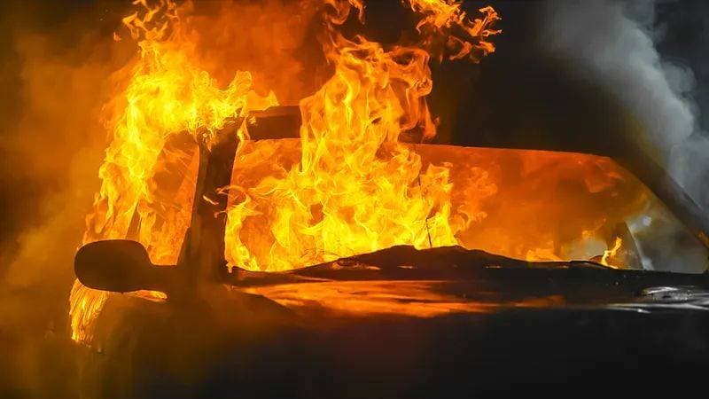 新能源汽车安全挑战：生死关头，三分钟预警能否救命？