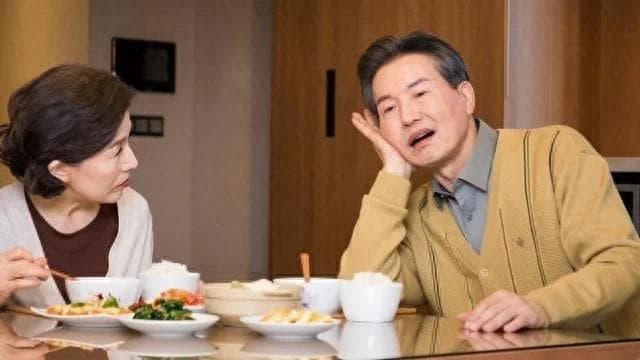 明明很虚，一补就上火，是怎么回事？中医：4个方法改善虚不受补