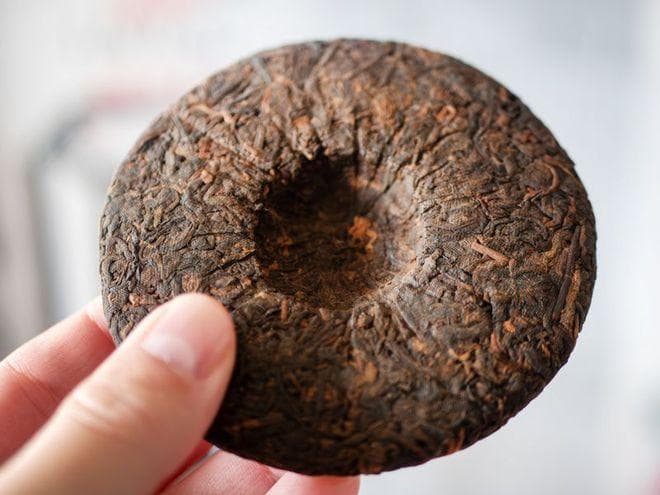 普洱茶饼如何正确撬茶？好方法值得看！