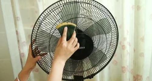 风扇怎么拆开清洗
