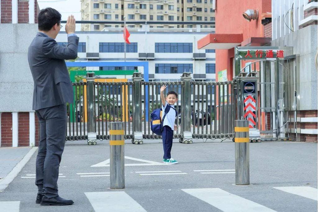 开学季，家长如何帮助孩子顺利适应幼儿园生活？