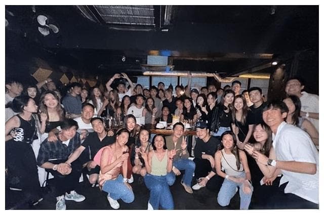 上山诗纳女儿27岁生日，张智霖袁咏仪参加派对，刘嘉玲送祝福