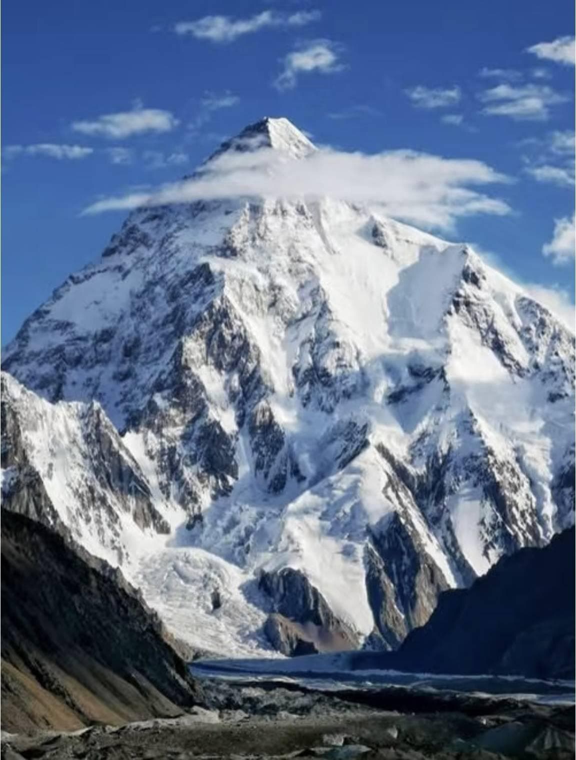 世界第二高峰乔戈里峰：海拔8611米的"野蛮巨峰"，攀登死亡率高达27%