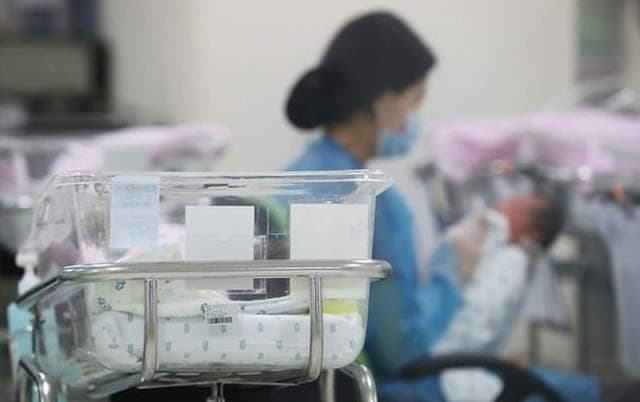 生育率低的原因找到了？2024中国生育成本出炉，生娃的还能撑多久