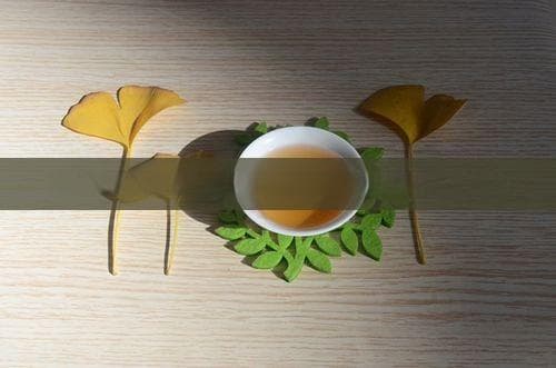 全面解析：普洱茶颜色沉淀的原因、过程及影响因素
