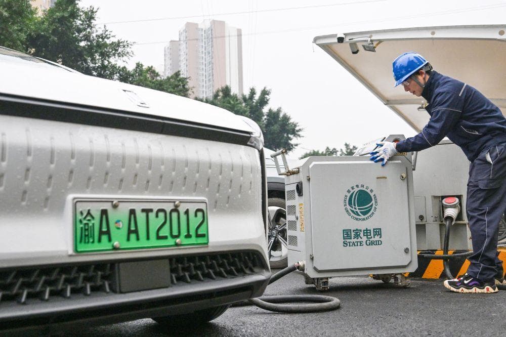 重庆：便捷超充赋能“绿色”春运