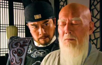 姚广孝助朱棣：谋略、信仰与历史的交汇