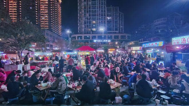 柳州新增多个夜市！九曲河畔、江北夜市点亮城市夜生活