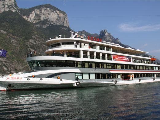 🚢 交运两坝一峡：长江三峡的壮丽诗篇