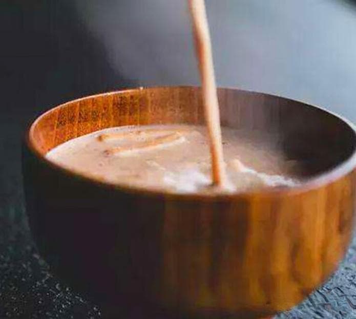 为什么内蒙古的奶茶是咸的？一文读懂蒙古奶茶的文化渊源
