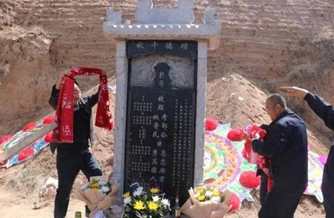 老人说：“墓碑五不立，立后人丁散”，是哪5不立？有什么依据