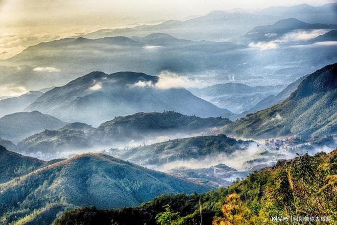 “闽东第一山”福建福安白云山