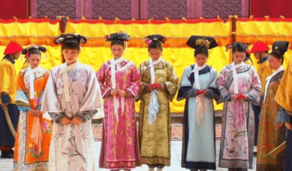 清朝三年选一次秀女，每次会选多少人？