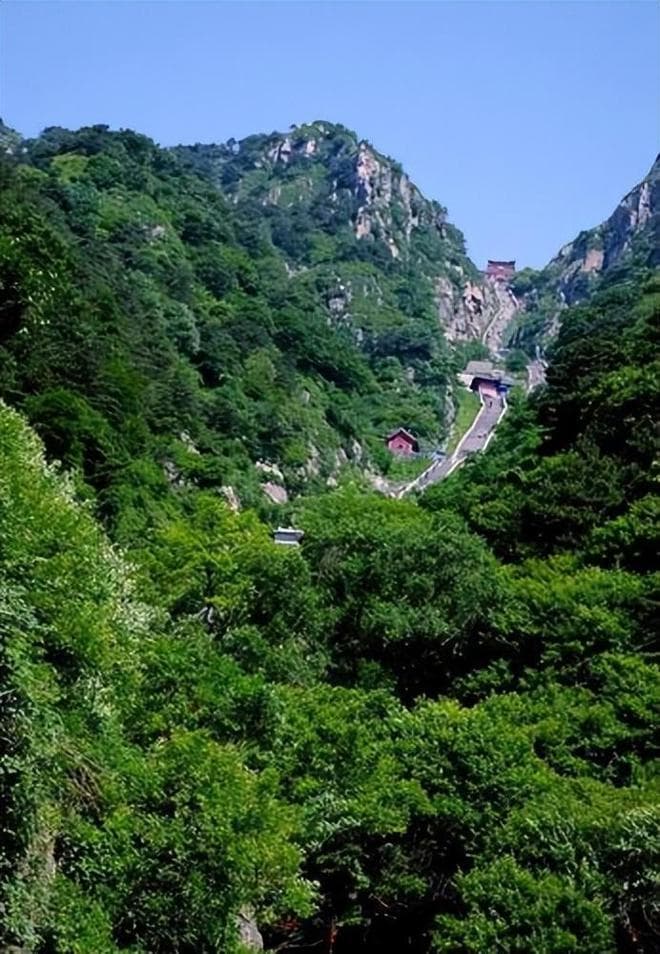 泰山竟然是地府入口？当地人：所以我们爬泰山时从来不敢乱说话