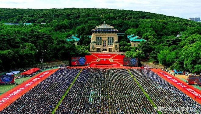 武汉与西安都拥有多所985与211大学，谁的高校实力更强大呢