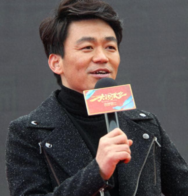 王宝强：从实力派到商业明星的转型之路