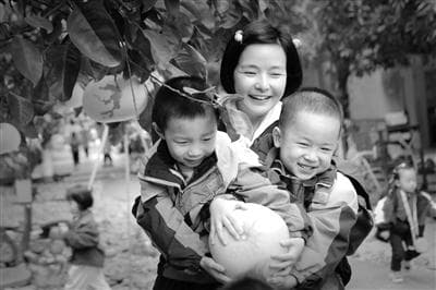 在故事教研中提升师幼互动质量