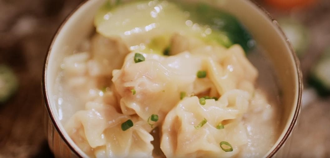 冻云吞要煮多久才熟透用冷水还是热水，广雅云吞教你冻馄饨的正确煮法