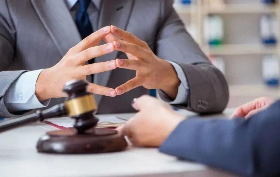 债务人欠款不还，请律师出具律师函催款，这样能把钱要回来吗？
