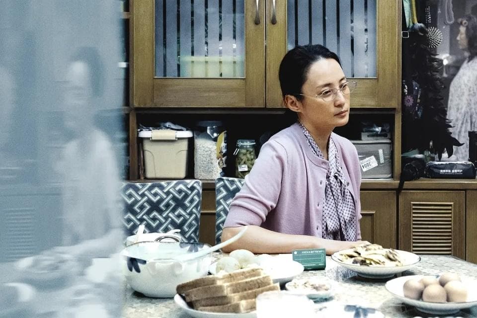 陈小艺获中加电视节特别奖，《姥姥的饺子馆》展现坚韧母爱与创业精神