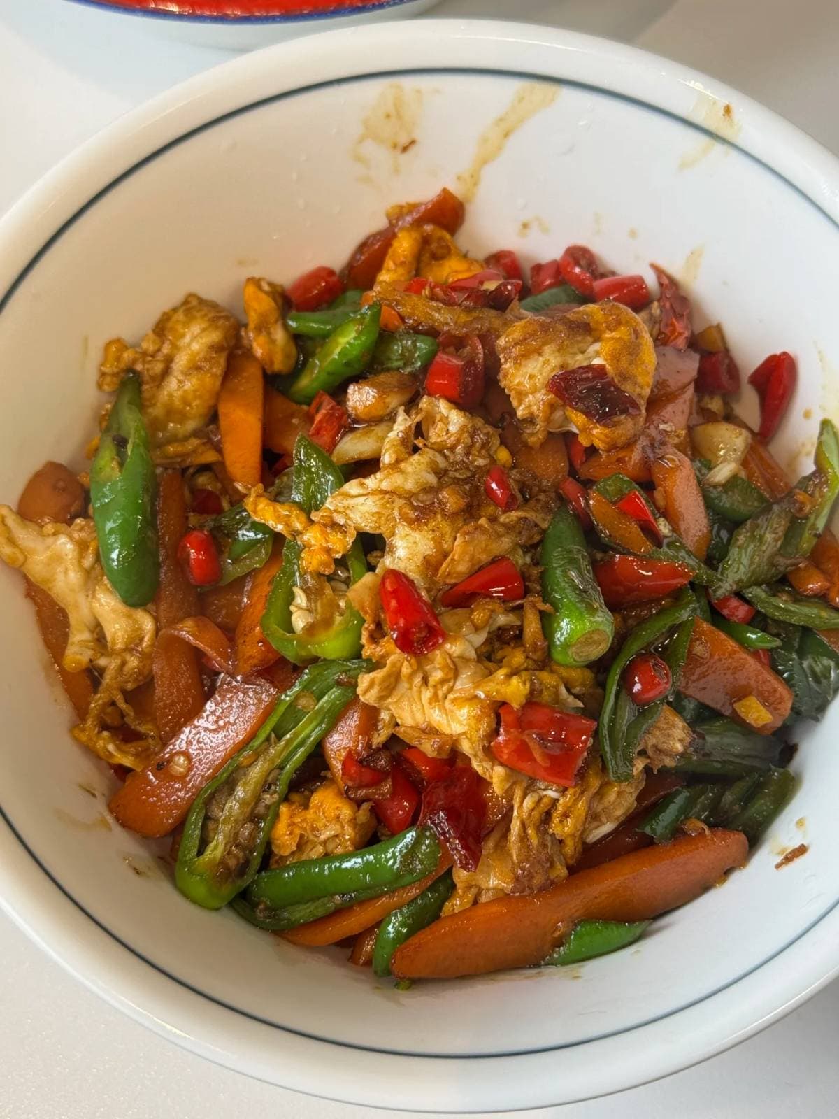 香迷糊了！这道胡萝卜辣炒鸡蛋，我能炫三碗米饭