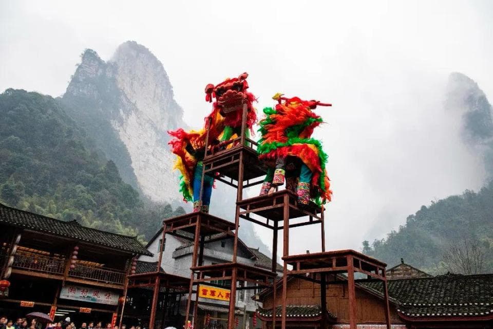 德夯苗寨探秘苗族百狮会：一场民俗文化的狂欢盛宴！
