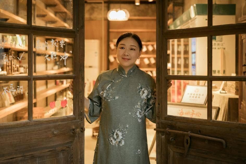 蒋胜男委员：建议加强优质历史剧创作和出海