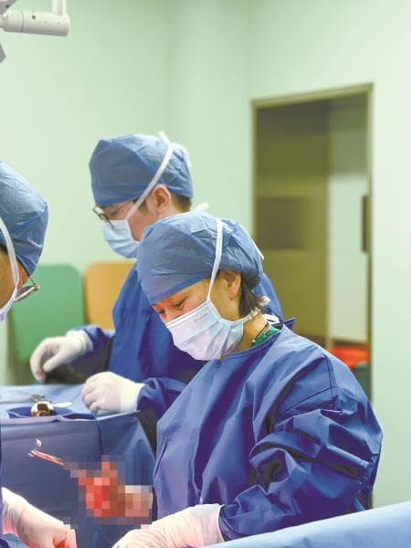 妈妈这个好习惯救了自己和宝宝 医生：孕晚期数胎动很重要
