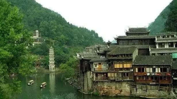 《边城》：爱与美的理想，幻灭与追寻的沉思