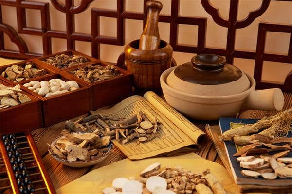 沉香粉中药饮片：功效与使用方法