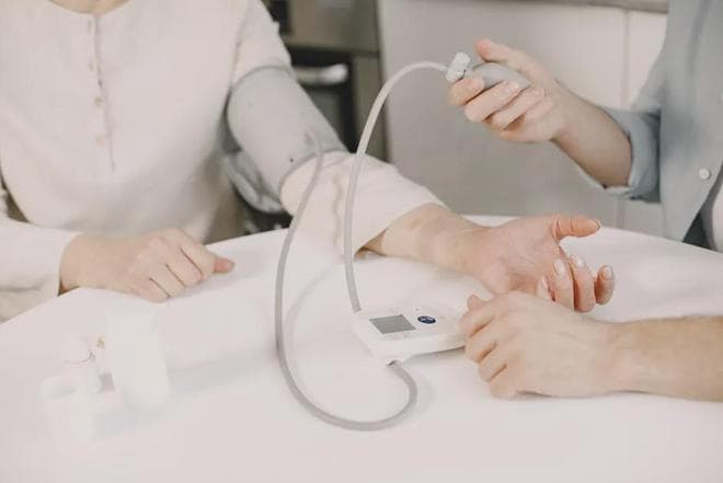 新研究：高血压坚持这8种生活方式，死亡率降低37%！