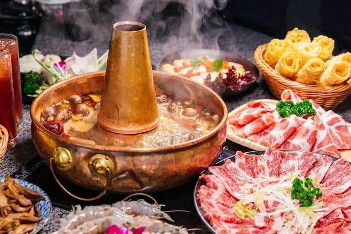 餐饮业也开始两极分化了
