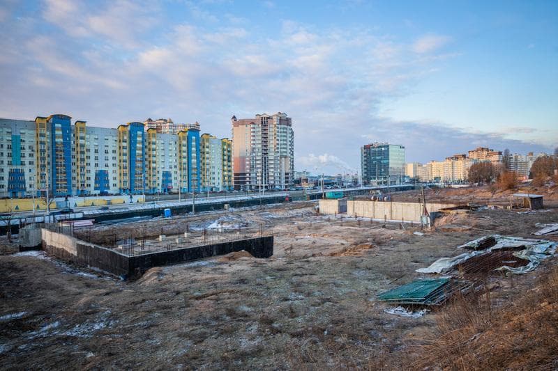 法拍房价格解析，为何通常低于市场价？