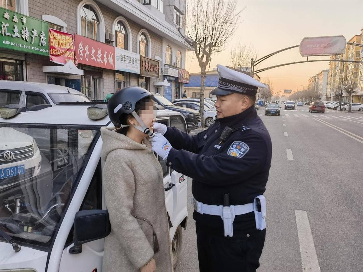 尚志市公安局多措并举 筑牢亚布力地区交通安全防线