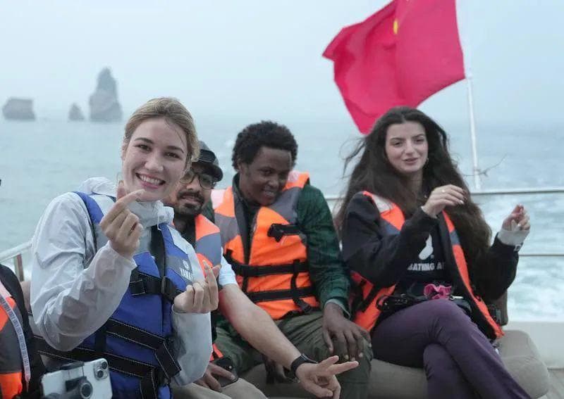 “扎堆”游中国，“老外”最爱去哪儿？