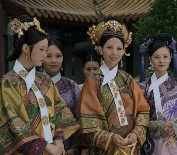 皇贵妃的地位：平妻还是妾嫔?