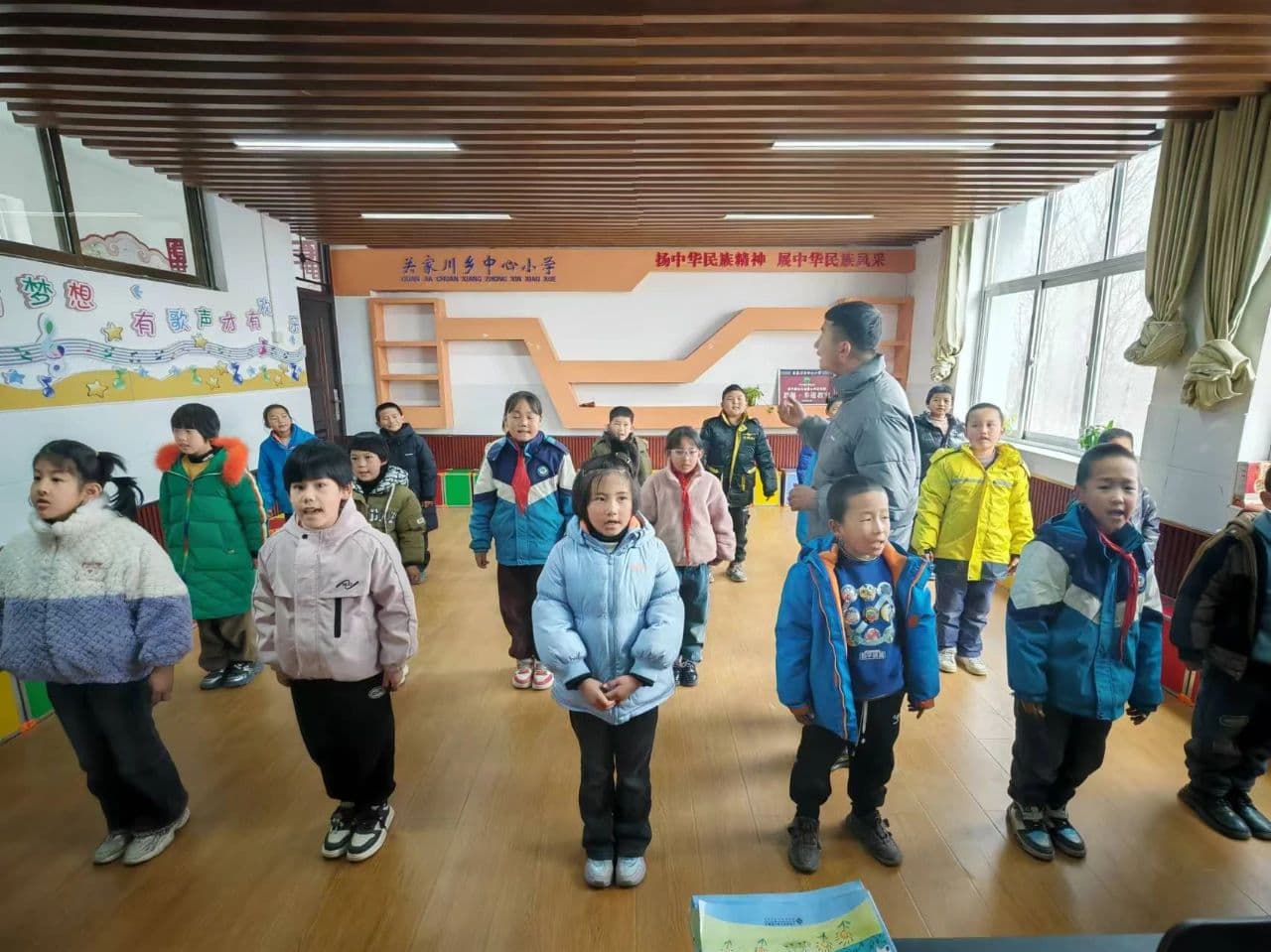 "非遗保护计划"公益项目在青海、甘肃18所学校开展非遗文化教育活动