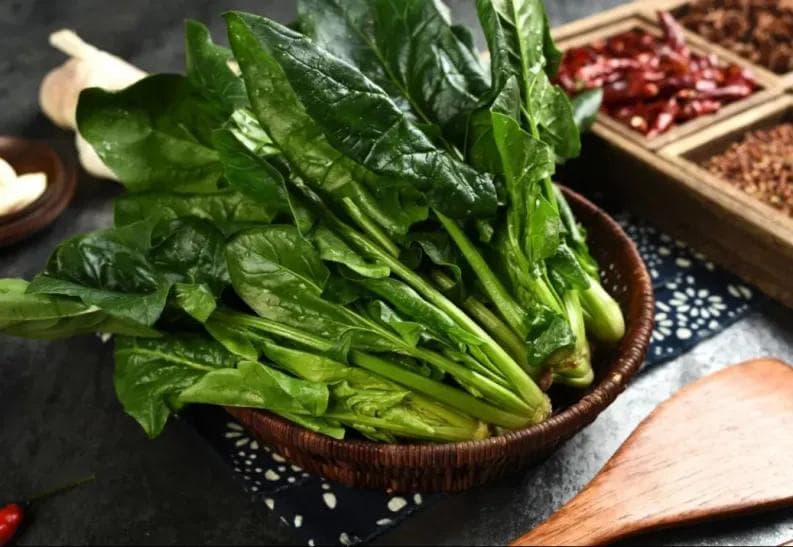为什么有些蔬菜吃之前需要焯水？