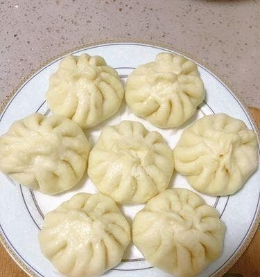 松软包子的制作方法详解（以发酵为核心，教你做出松软可口的包子）