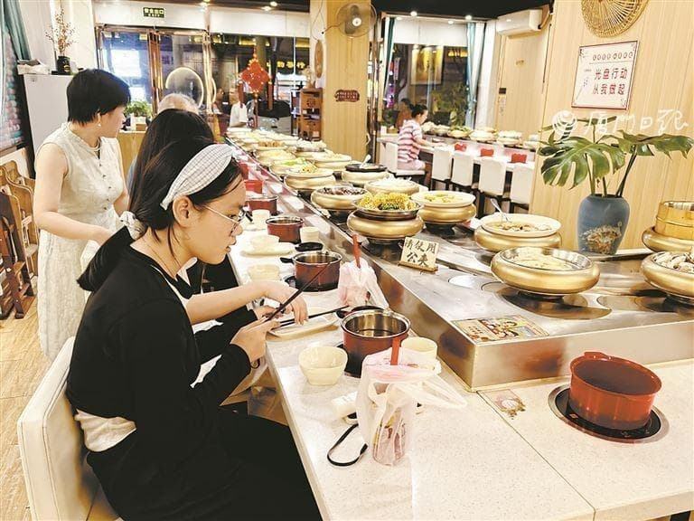 年轻族爱素食！厦门多家素食餐厅近期人气旺