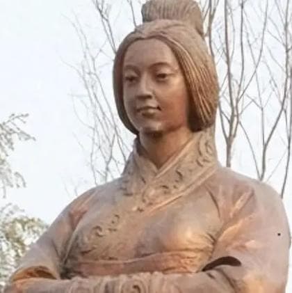 秦帝国二世而亡：政治腐败与民不聊生是主因