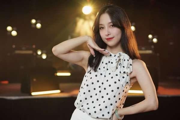跨越时间和文化的百首经典英文歌曲推荐