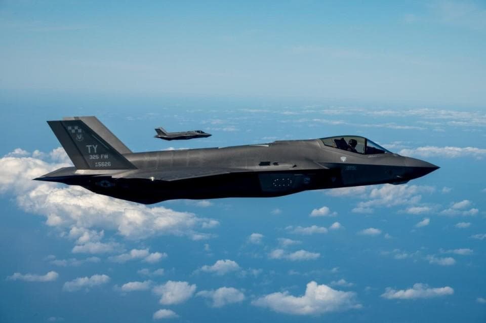 第五代战斗机市场洗牌：歼-35能否撼动F-35的霸权？