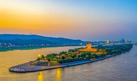 橘子洲头、岳麓书院……长沙八大景点游玩攻略