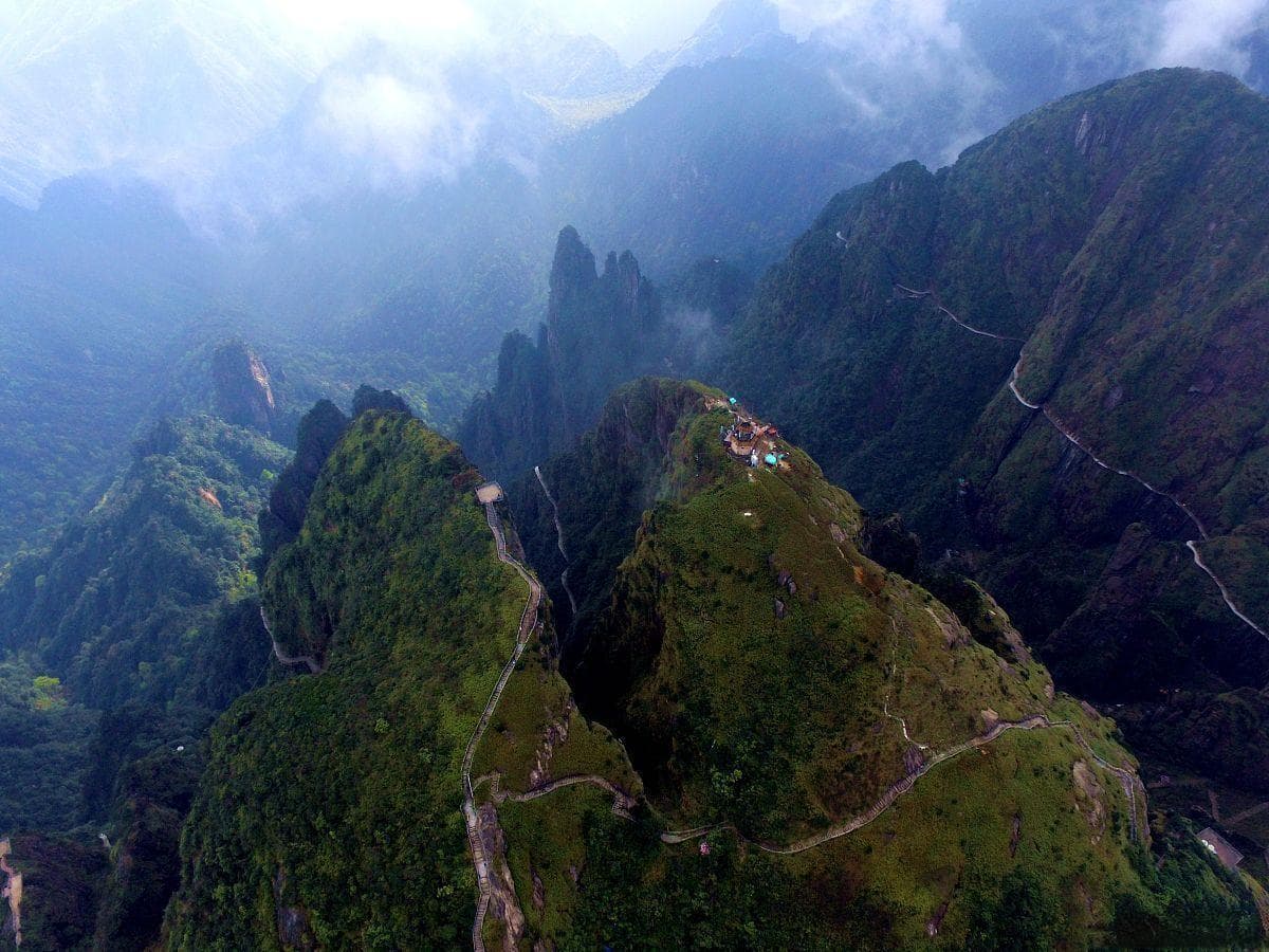 湖南莽山：南国天目山的自然奇观与温泉胜地