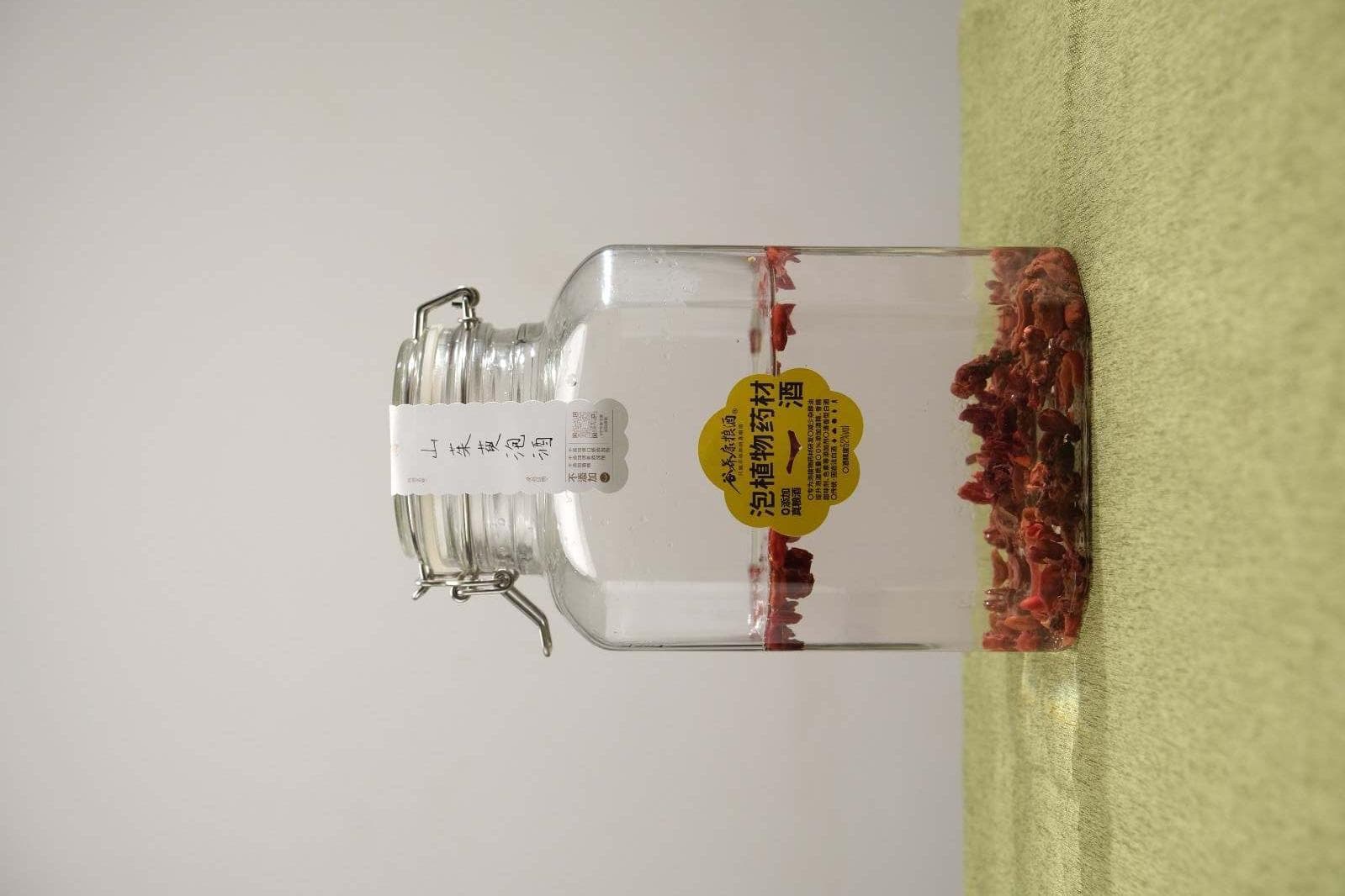 山茱萸泡酒的正确方法及其功效：配方大全和注意事项